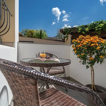 Kreuzwegerhof Nals Apartment Exterior photo
